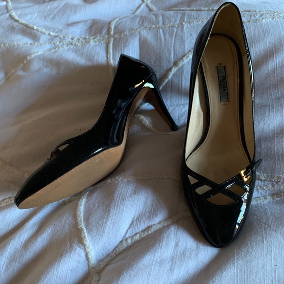 Prada Black Patent pumps - IT 40 - Picture 3 of 3